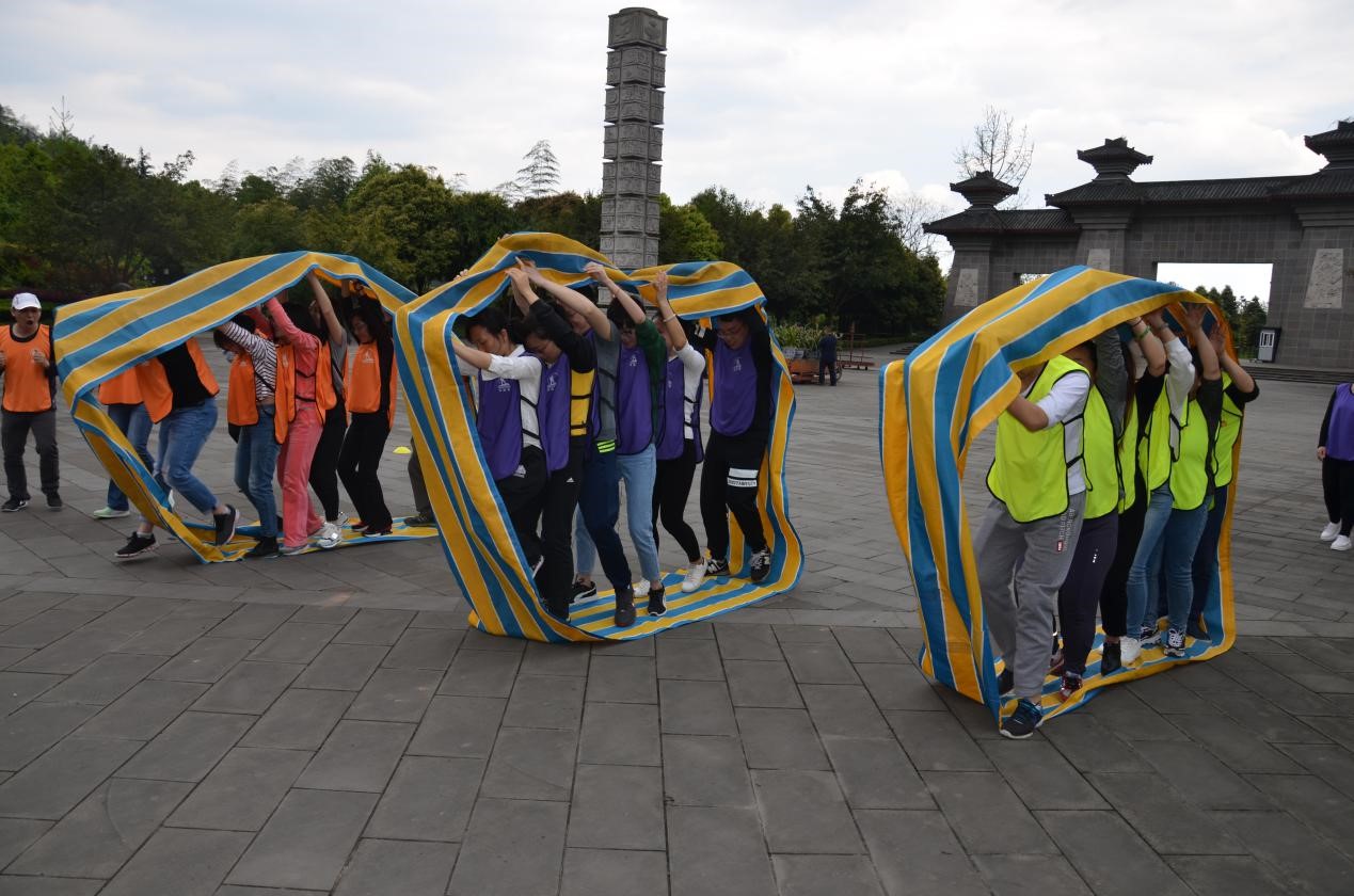 2017年瑞方踏春拓展訓(xùn)練活動(dòng)——“凝聚你我,風(fēng)雨同舟” 第2張 2017年瑞方踏春拓展訓(xùn)練活動(dòng)——“凝聚你我,風(fēng)雨同舟” 第2張