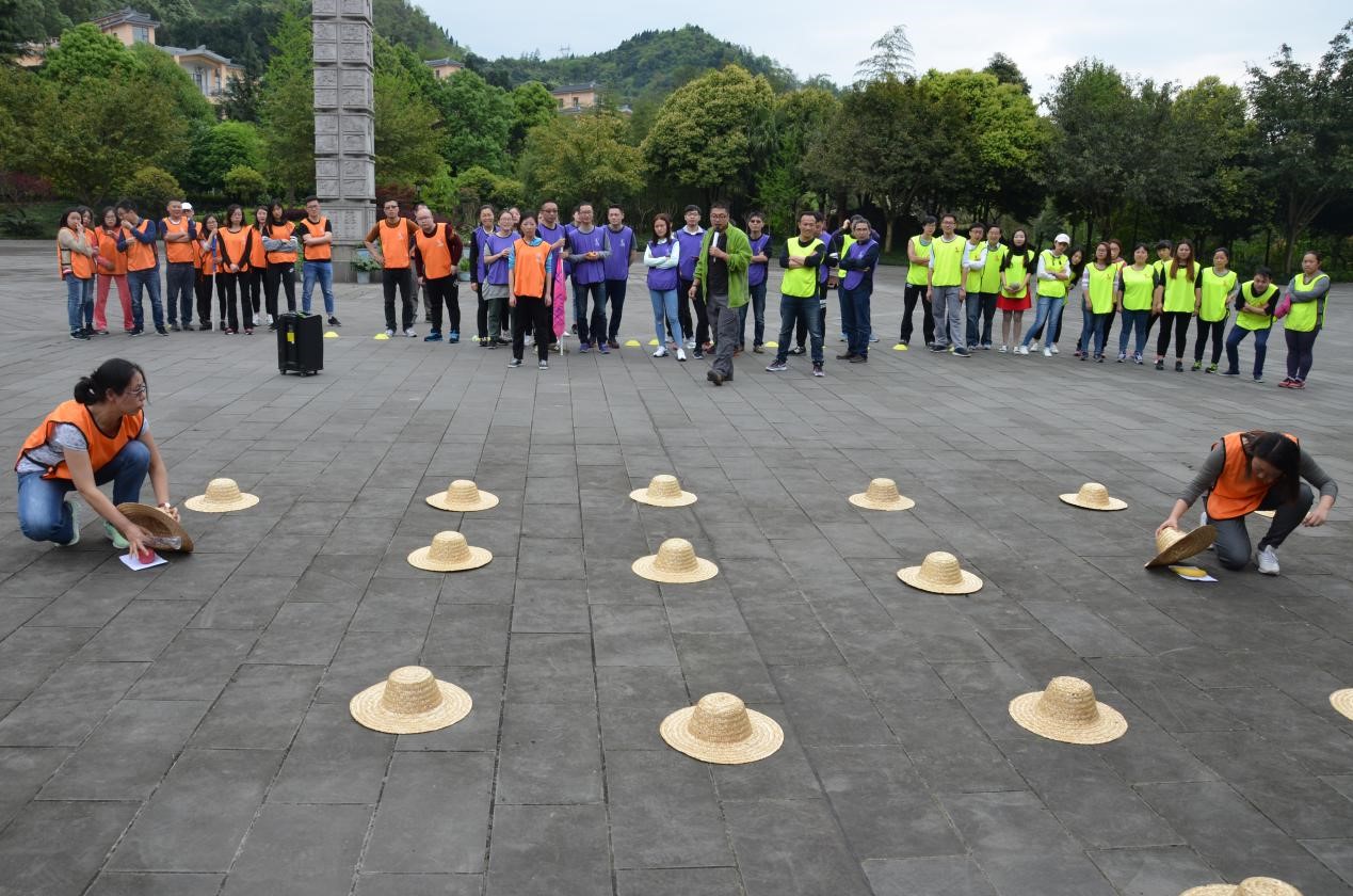 2017年瑞方踏春拓展訓(xùn)練活動(dòng)——“凝聚你我,風(fēng)雨同舟” 第3張 2017年瑞方踏春拓展訓(xùn)練活動(dòng)——“凝聚你我,風(fēng)雨同舟” 第3張