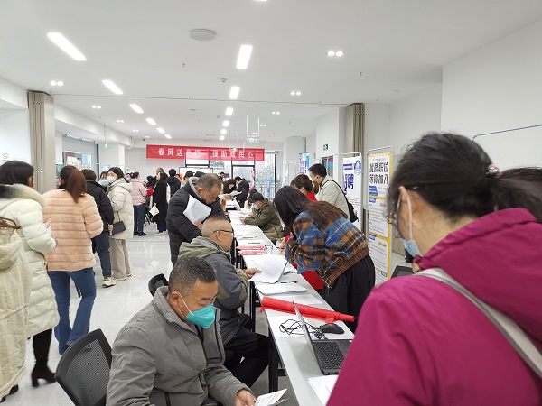 小武再出新招！多措并舉助力農民工返崗就業 第2張