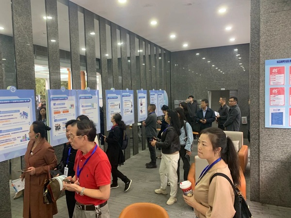 再獲點贊! 成都市委辦公廳、市政府辦公廳和市人社局相關領導一行參訪由瑞方人力打造的全市首個就業小站 第4張